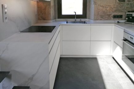 Renovação de cozinha em U para escapadelas