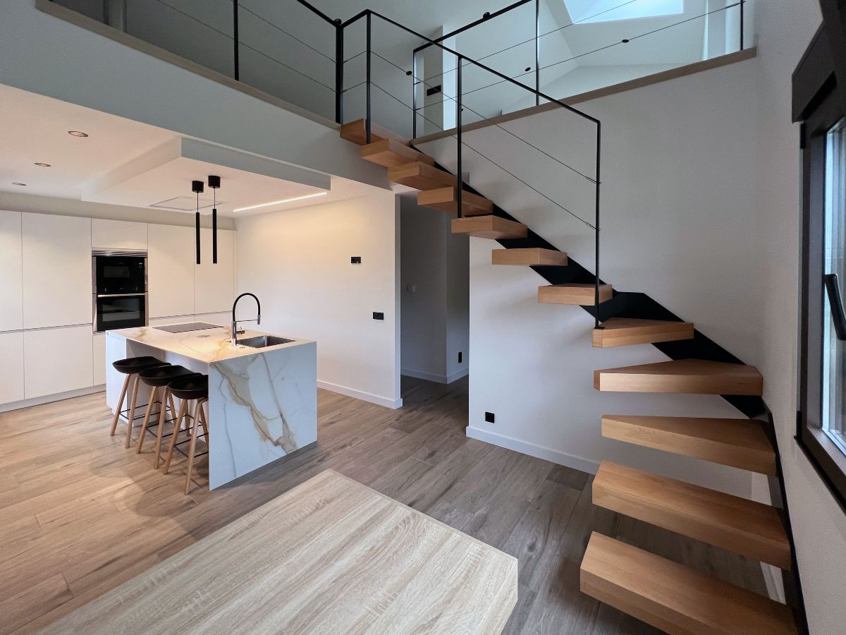 Uma cozinha branca para te ligares e partilhares